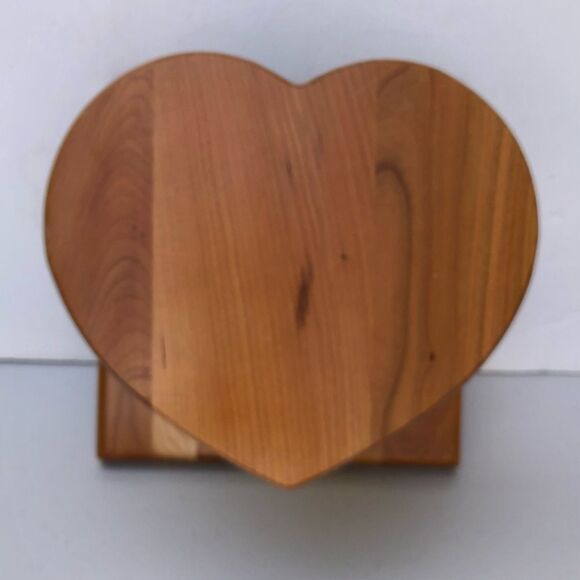 WALL HANGING HEART WOOD 9" X 9" X 6.5" BEREA COLLEGE HOME OFFICE DECOR INDOOR - Picture 1 of 7